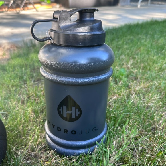 Brand new hydrojug! 🖤💖 💦 - Picture 2 of 4